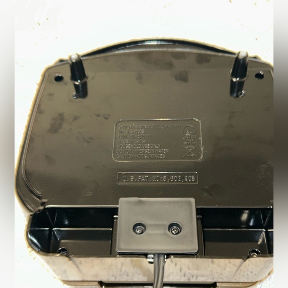 George Foreman Grilling Machine 2 Serving Grill w/Drip Tray - Picture 8 of 9